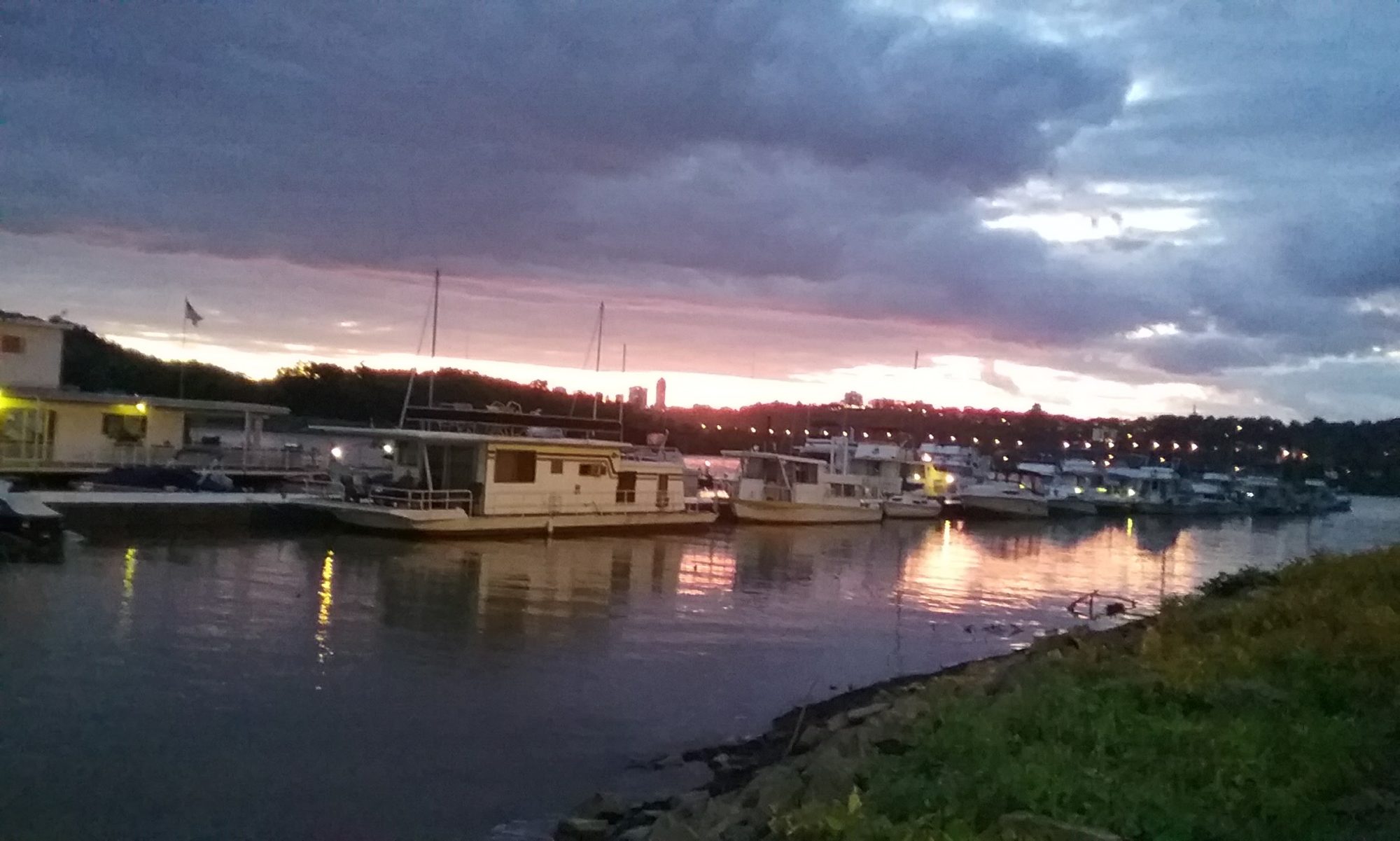 Distance Up and Down River from ORLC Ohio River Launch Club